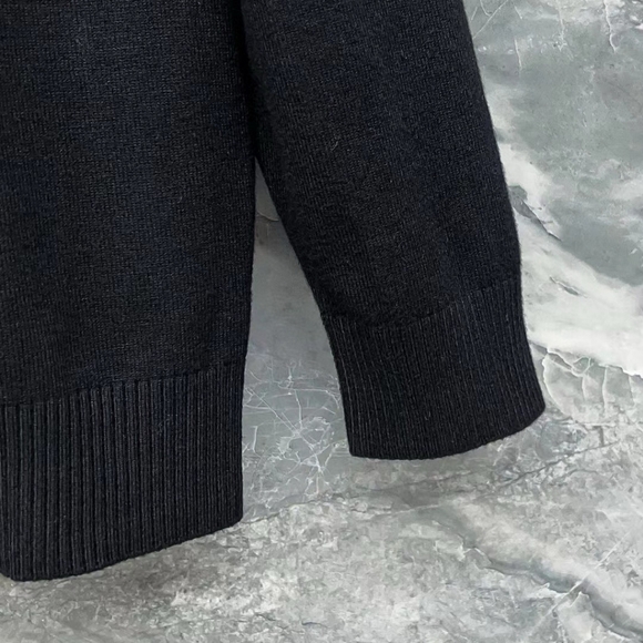 Celine classic logo letters semi -high -neck sweater - Picture 4 of 9